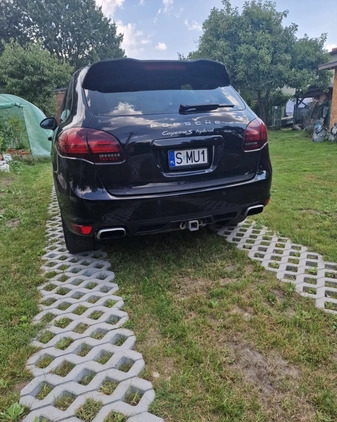 Porsche Cayenne cena 89000 przebieg: 268000, rok produkcji 2012 z Katowice małe 137